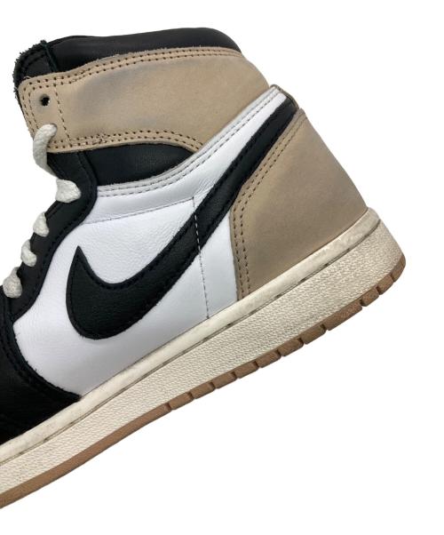 NIKE（ナイキ）NIKE (ナイキ) WMNS AIR JORDAN 1 RETRO HIGH OG ベージュ×ブラック サイズ:US7の古着・服飾アイテム