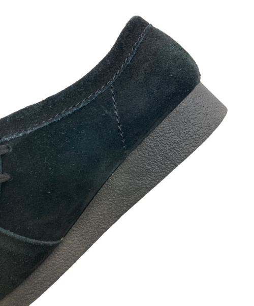 CLARKS（クラークス）CLARKS (クラークス) Wallabee Black Suede ブラック サイズ:US8 1/2の古着・服飾アイテム