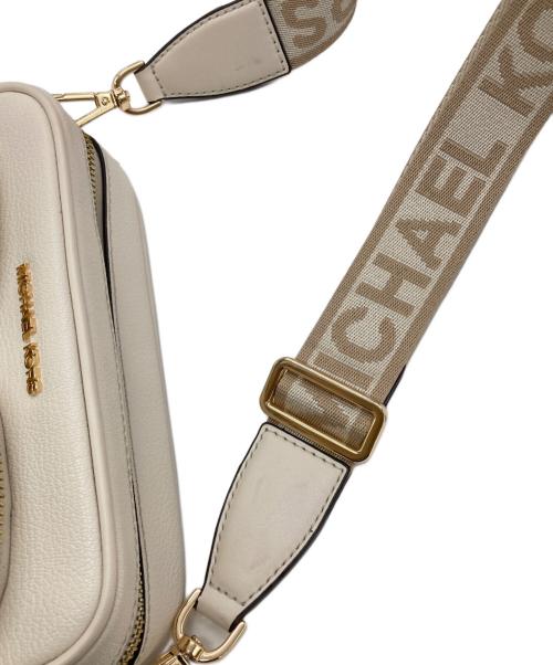 MICHAEL KORS（マイケルコース）MICHAEL KORS (マイケル・コース) レザーポケットクロスボディ ウィズアタッチミディアム アイボリーの古着・服飾アイテム