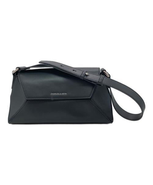 CHARLES & KEITH（チャールズアンドキース）CHARLES & KEITH (チャールズアンドキース) Nasrin ナスリン ジオメトリックショルダーバッグ ブラック 未使用品の古着・服飾アイテム