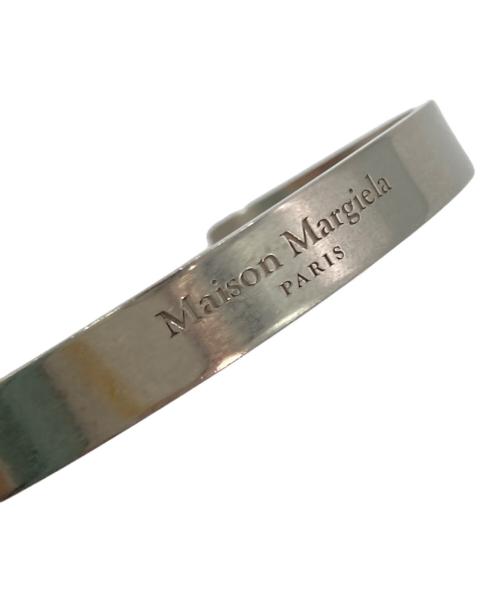 Maison Margiela（メゾンマルジェラ）Maison Margiela (メゾンマルジェラ) ロゴ カフブレスレットの古着・服飾アイテム