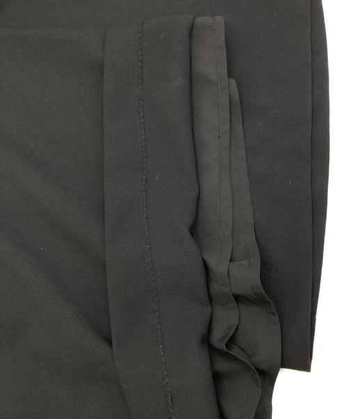 Tnewties（トゥエンティーズ）Tnewties (トゥエンティーズ) 枕の下に隠したラッキーチャームハイウエストデザインバッククロスサロペット ブラック サイズ:Lの古着・服飾アイテム