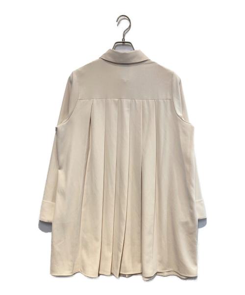 Tnewties（トゥエンティーズ）Tnewties (トゥエンティーズ) バックプリーツシャツ アイボリー サイズ:Mの古着・服飾アイテム