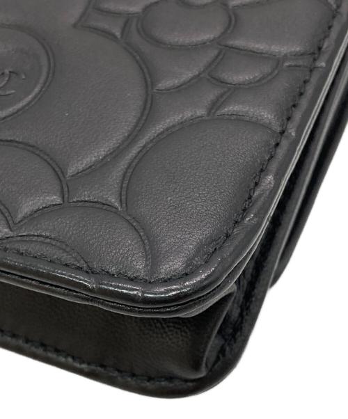 CHANEL（シャネル）CHANEL (シャネル) カメリアチェーンウォレット ブラックの古着・服飾アイテム