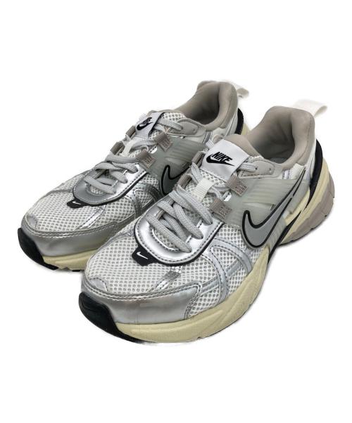 NIKE（ナイキ）NIKE (ナイキ) V2K RUN ホワイト サイズ:US7の古着・服飾アイテム