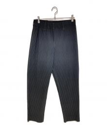 HOMME PLISSE ISSEY MIYAKE（オム プリッセ イッセイ ミヤケ）の古着「プリーツパンツ」｜ブラック