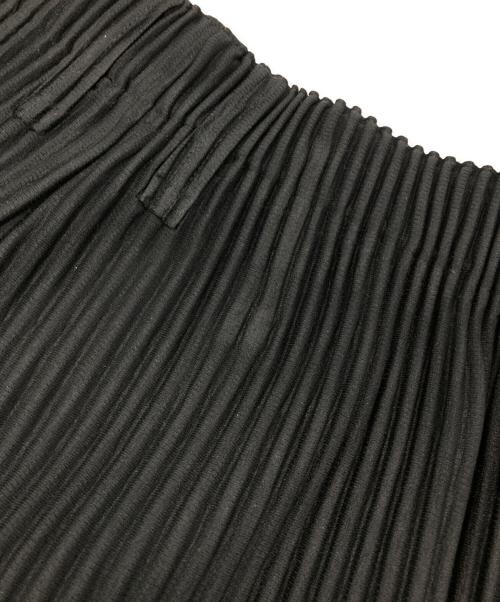 HOMME PLISSE ISSEY MIYAKE（オム プリッセ イッセイ ミヤケ）HOMME PLISSE ISSEY MIYAKE (オム プリッセ イッセイ ミヤケ) プリーツパンツ ブラック サイズ:2の古着・服飾アイテム