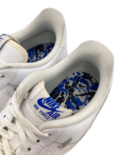 NIKE（ナイキ）NIKE (ナイキ) WMNS AIR FORCE 1 '07 LX ホワイト サイズ:US9の古着・服飾アイテム