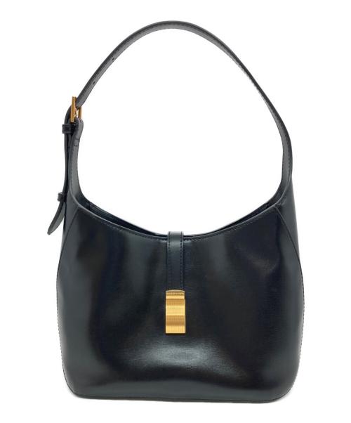 CHARLES & KEITH（チャールズアンドキース）CHARLES & KEITH (チャールズアンドキース) ウィステリア ショルダーバッグ ブラックの古着・服飾アイテム