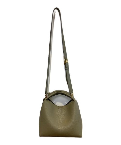 CHARLES & KEITH（チャールズアンドキース）CHARLES & KEITH (チャールズアンドキース) チャンスメタリックアクセントバケットバッグ ディープオリーブの古着・服飾アイテム