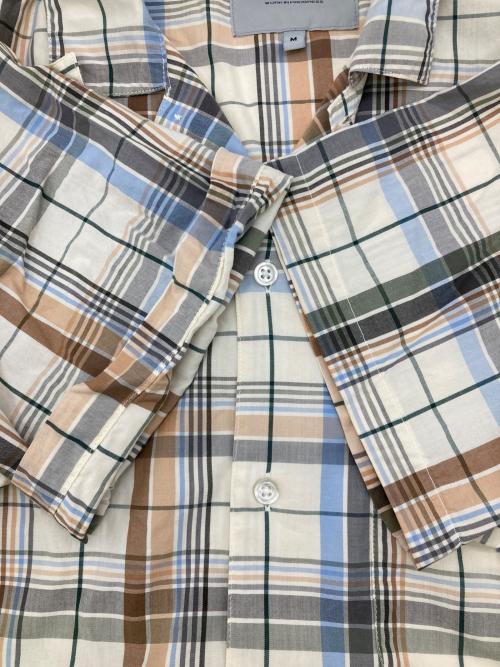 Carhartt WIP（カーハート ワーク イン プログレス）Carhartt WIP (カーハート ワーク イン プログレス) S/S VILAY SHIRT ベージュ サイズ:Mの古着・服飾アイテム