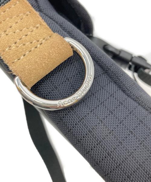 Acne studios（アクネ ストゥディオズ）Acne studios (アクネ ストゥディオズ) Ripstop Phone Pouch Bag ブラックの古着・服飾アイテム