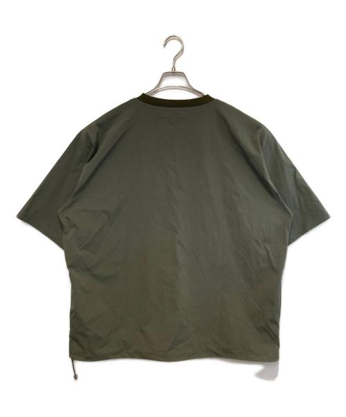 SHIPS any（シップスエニィ）SHIPS any (シップスエニィ) ワッシャーナイロン スピンドル Tシャツ＋イージーショーツ セットアップ カーキ サイズ:XLの古着・服飾アイテム