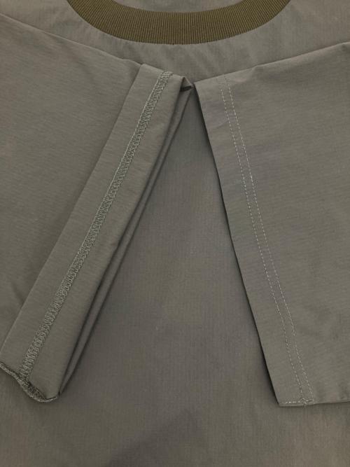 SHIPS any（シップスエニィ）SHIPS any (シップスエニィ) ワッシャーナイロン スピンドル Tシャツ＋イージーショーツ セットアップ カーキ サイズ:XLの古着・服飾アイテム