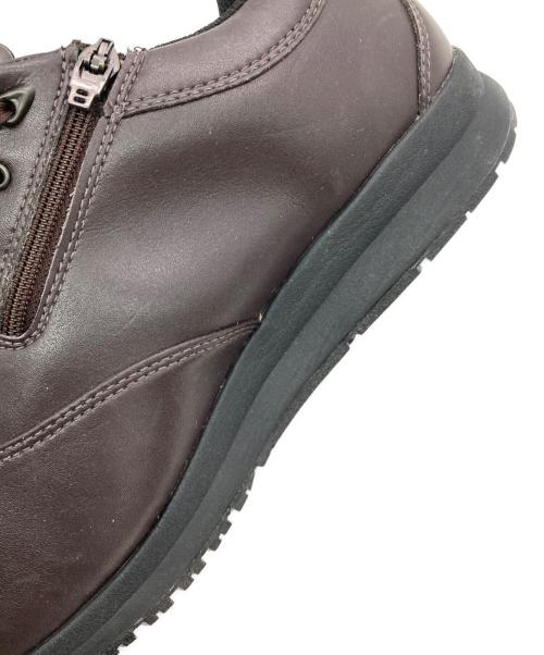 NEW BALANCE（ニューバランス）NEW BALANCE (ニューバランス) TRAVEL WALKING ブラウン サイズ:US9の古着・服飾アイテム