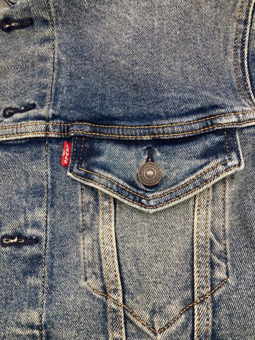 LEVI'S（リーバイス）LEVI'S (リーバイス) トラッカージャケット インディゴ サイズ:Sの古着・服飾アイテム