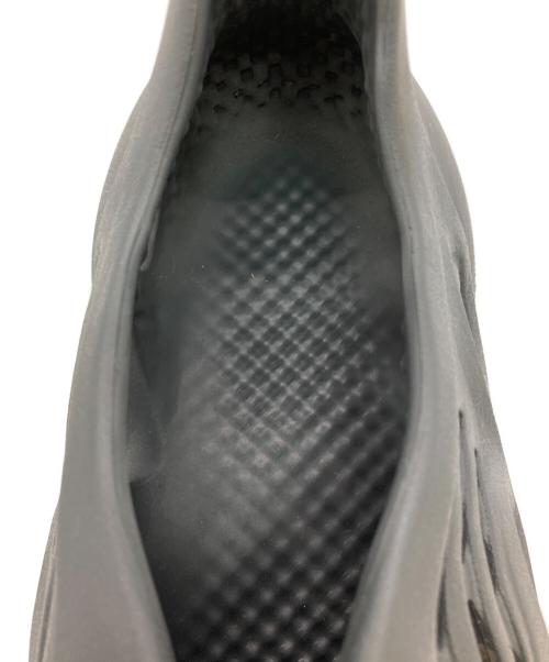 adidas（アディダス）adidas (アディダス) YEEZY Foam Runner ブラック サイズ:US8の古着・服飾アイテム