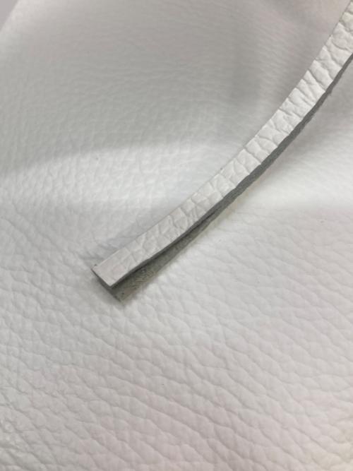 MARLON（マロン）MARLON (マロン) 2WAYレザーショルダーバッグ ホワイトの古着・服飾アイテム
