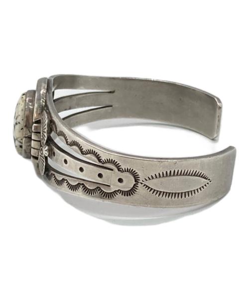 Navajo（ナバホ）Navajo (ナバホ) ストーンバングル シルバーの古着・服飾アイテム