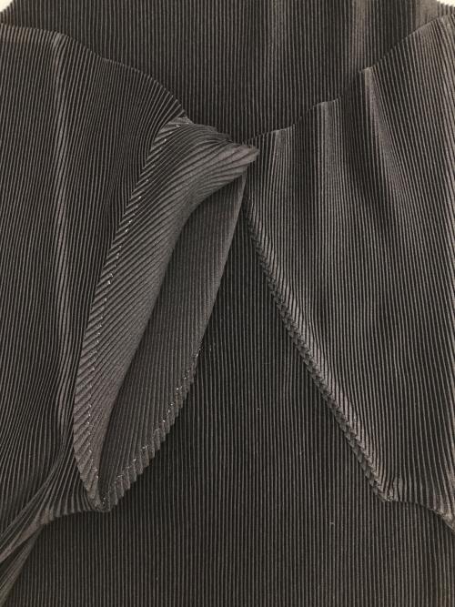 PLEATS PLEASE（プリーツプリーズ）PLEATS PLEASE (プリーツプリーズ) ハイネックプリーツカットソー ブラック サイズ:03の古着・服飾アイテム