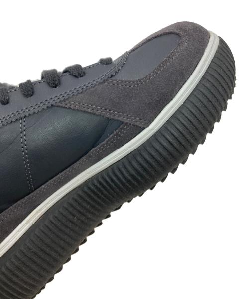 Onitsuka Tiger（オニツカタイガー）Onitsuka Tiger (オニツカタイガー) DELECITY ブラック×イエロー サイズ:US5の古着・服飾アイテム
