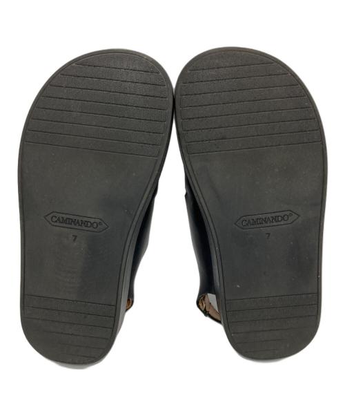 Caminando（カミナンド）Caminando (カミナンド) DOUBLE RING PLATFORM SANDALS ブラック サイズ:7の古着・服飾アイテム