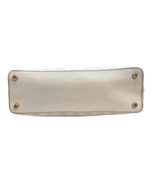 COACH（コーチ）COACH (コーチ) ケイティサッチェル 2WAYショルダーバッグ ホワイトの古着・服飾アイテム