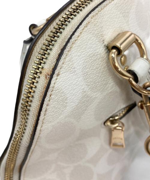 COACH（コーチ）COACH (コーチ) ケイティサッチェル 2WAYショルダーバッグ ホワイトの古着・服飾アイテム