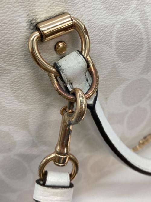 COACH（コーチ）COACH (コーチ) ケイティサッチェル 2WAYショルダーバッグ ホワイトの古着・服飾アイテム