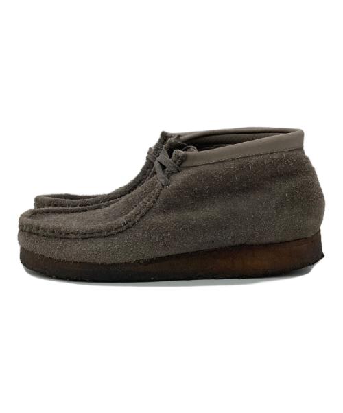 CLARKS（クラークス）CLARKS (クラークス) WALLABEE グレー サイズ:8 1/2の古着・服飾アイテム