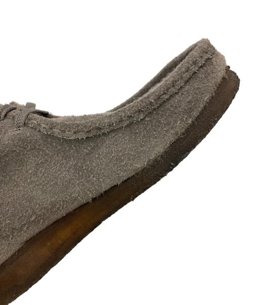 CLARKS（クラークス）CLARKS (クラークス) WALLABEE グレー サイズ:8 1/2の古着・服飾アイテム