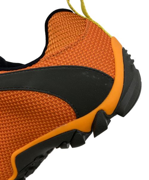 MERRELL（メレル）MERRELL (メレル) CHAMELEON 8 STORM GORE-TEX オレンジ×ブラック サイズ:USA8.5の古着・服飾アイテム