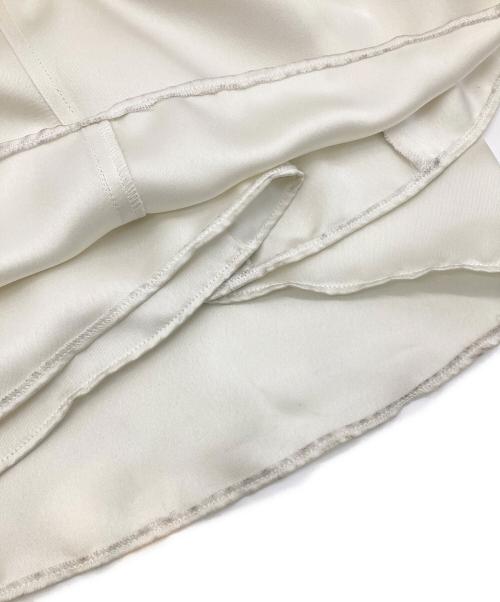 STUDIOUS（ステュディオス）STUDIOUS (ステュディオス) Stretch Satin Skirt ホワイト サイズ:2の古着・服飾アイテム