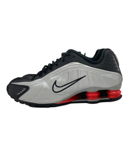 NIKE（ナイキ）NIKE (ナイキ) SHOX R4 シルバー×ブラック サイズ:US8.5の古着・服飾アイテム
