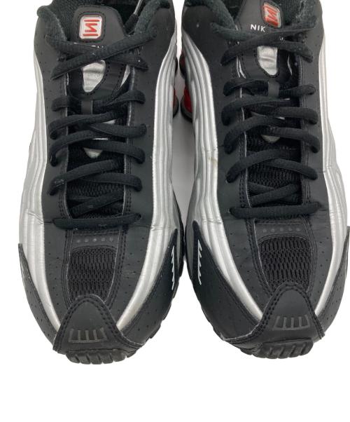 NIKE（ナイキ）NIKE (ナイキ) SHOX R4 シルバー×ブラック サイズ:US8.5の古着・服飾アイテム