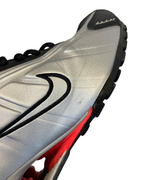 NIKE（ナイキ）NIKE (ナイキ) SHOX R4 シルバー×ブラック サイズ:US8.5の古着・服飾アイテム