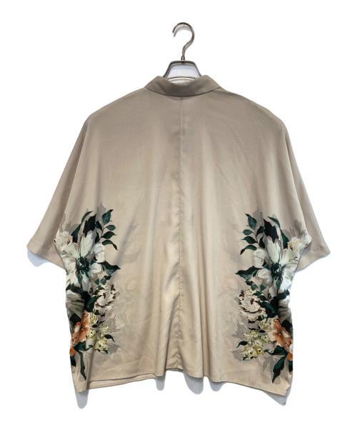 CLANE（クラネ）CLANE (クラネ) パネルフラワーシャツ ベージュ サイズ:2の古着・服飾アイテム
