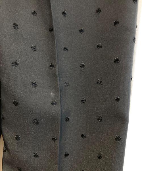 NOLLEY'S（ノーリーズ）NOLLEY'S (ノーリーズ) ウォッシャブルドットツッキリツータックテーパードパンツ ブラック サイズ:38 未使用品の古着・服飾アイテム
