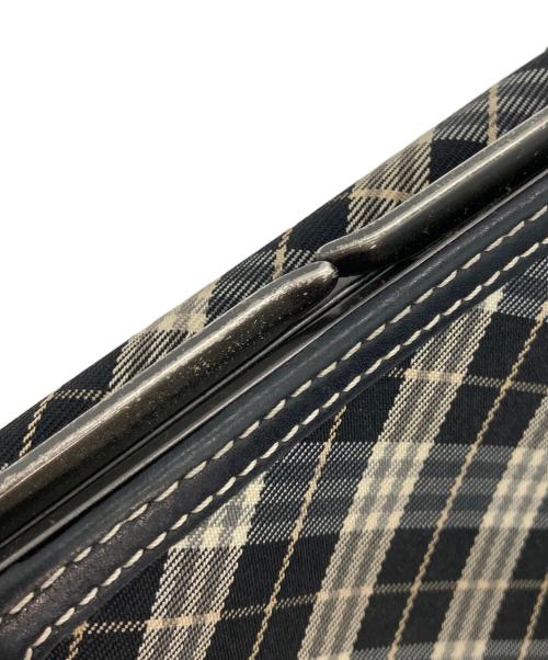 BURBERRY BLUE LABEL（バーバリー ブルー レーベル）BURBERRY BLUE LABEL (バーバリー ブルー レーベル) 2つ折り財布 グレーの古着・服飾アイテム