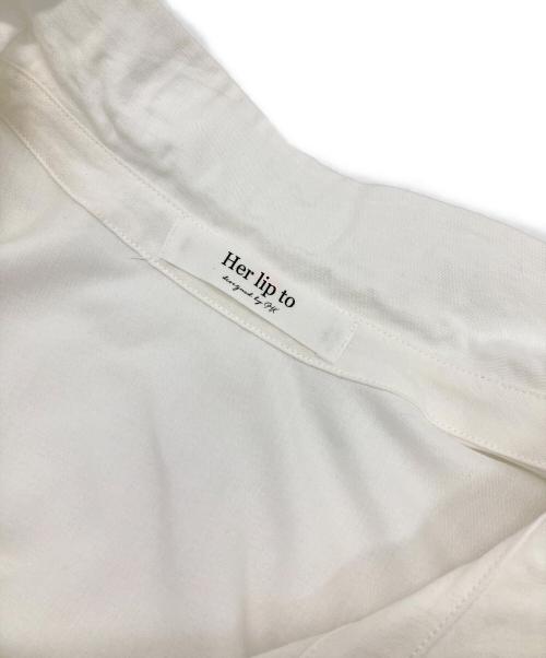 HER LIP TO（ハーリップトゥ）HER LIP TO (ハーリップトゥ) Open Shoulder Tuck Shirt Dress ホワイト サイズ:Sの古着・服飾アイテム
