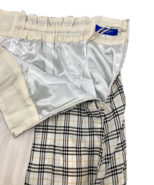 BLUE LABEL CRESTBRIDGE（ブルーレーベルクレストブリッジ）BLUE LABEL CRESTBRIDGE (ブルーレーベルクレストブリッジ) チェックスカート ホワイト×ブラック サイズ:38の古着・服飾アイテム