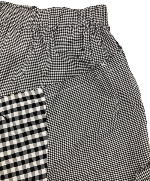 COMME des GARCONS tricot（コムデギャルソントリコ）COMME des GARCONS tricot (コムデギャルソントリコ) パッチワークスカート ホワイト×ブラック サイズ:Freeの古着・服飾アイテム