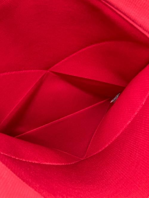 GOOD GOODS ISSEY MIYAKE（グッドグッズ イッセイミヤケ）GOOD GOODS ISSEY MIYAKE (グッドグッズ イッセイミヤケ) ニットバッグ レッドの古着・服飾アイテム