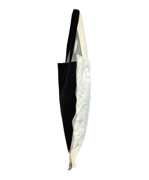 GOOD GOODS ISSEY MIYAKE（グッドグッズ イッセイミヤケ）GOOD GOODS ISSEY MIYAKE (グッドグッズ イッセイミヤケ) IROGAMI ホワイト×ブラックの古着・服飾アイテム
