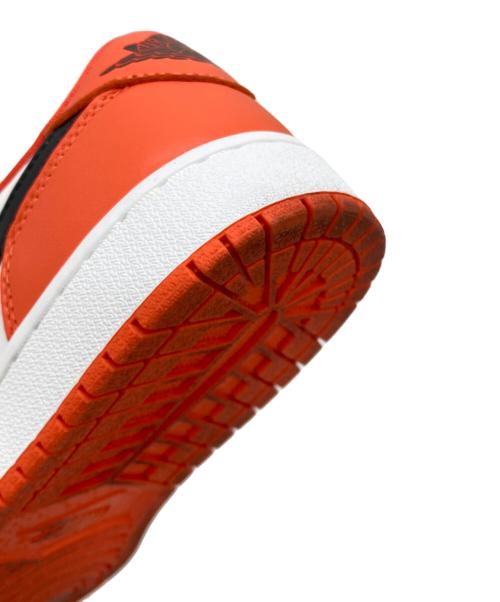 NIKE（ナイキ）NIKE (ナイキ) AIR JORDAN 1 LOW OG オレンジ×ホワイト サイズ:US9の古着・服飾アイテム