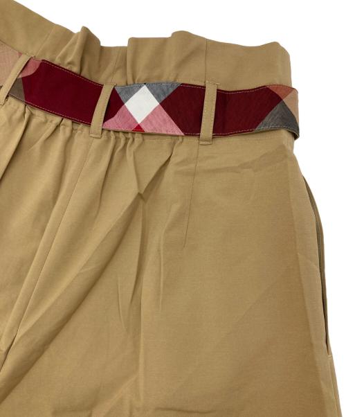 BLUE LABEL CRESTBRIDGE（ブルーレーベルクレストブリッジ）BLUE LABEL CRESTBRIDGE (ブルーレーベルクレストブリッジ) ワイドパンツ ベージュ サイズ:38の古着・服飾アイテム