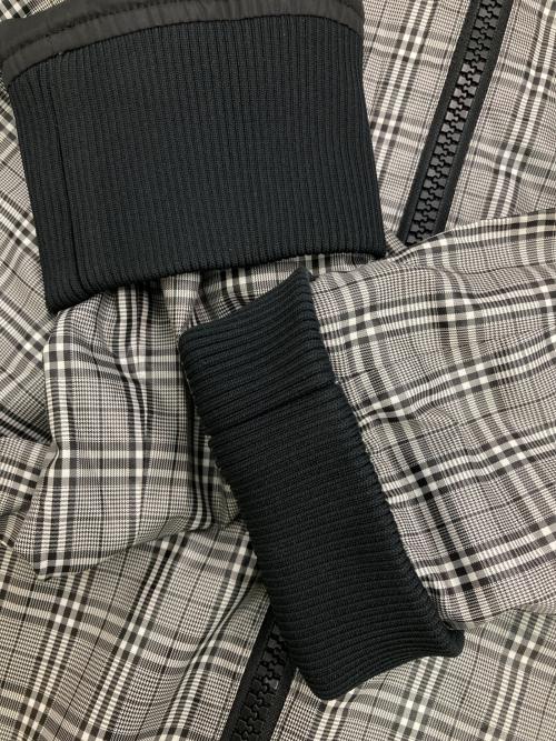 BURBERRY BLACK LABEL（バーバリーブラックレーベル）BURBERRY BLACK LABEL (バーバリーブラックレーベル) リバーシブルジャケット ホワイト×ブラック サイズ:Lの古着・服飾アイテム