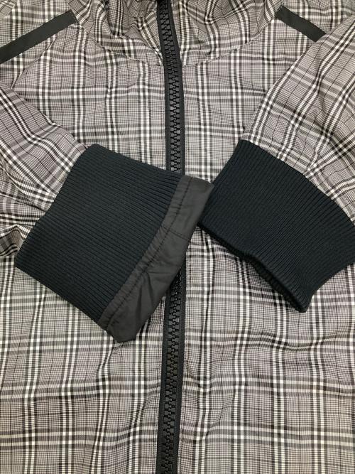 BURBERRY BLACK LABEL（バーバリーブラックレーベル）BURBERRY BLACK LABEL (バーバリーブラックレーベル) リバーシブルジャケット ホワイト×ブラック サイズ:Lの古着・服飾アイテム