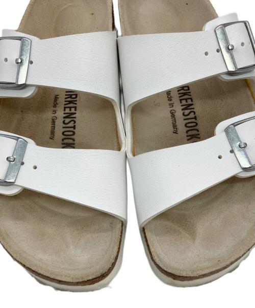 BIRKENSTOCK（ビルケンシュトック）BIRKENSTOCK (ビルケンシュトック) Arizona ホワイト サイズ:36の古着・服飾アイテム