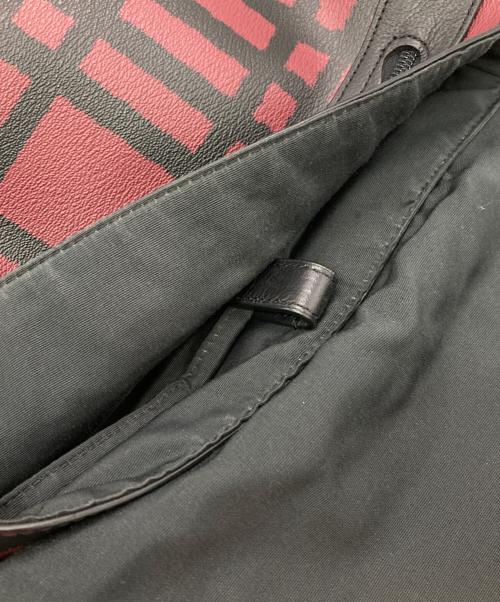 COACH（コーチ）COACH (コーチ) チャールズ ワイルドプラッド メッセンジャーバッグ レッド×ブラックの古着・服飾アイテム
